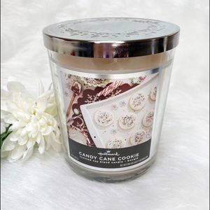Hallmark CANDY CANE COOKIE Soy Blend 3 Wick Candle NEW